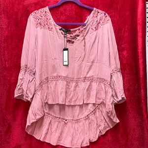 Womens Romeo and Juliet Top NWT